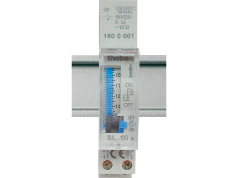 Klok 24U met gangreserve 230V 45-60HZ 1N O 16A