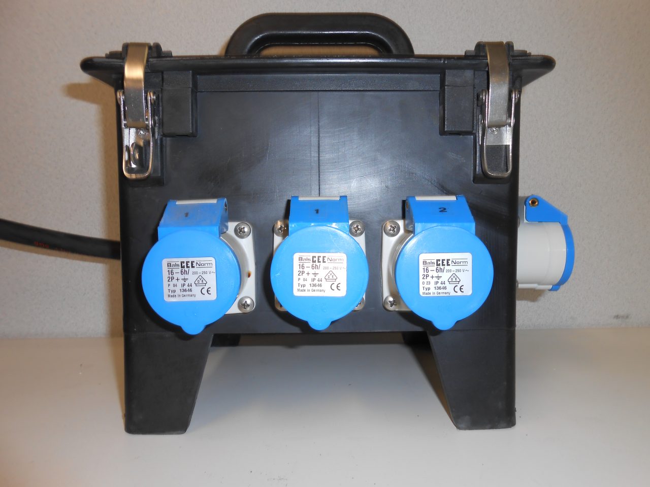 Bals COMBI 1023 AFCE: Stroomverdeelkast draagbaar rubber 250x210mm - Image 2