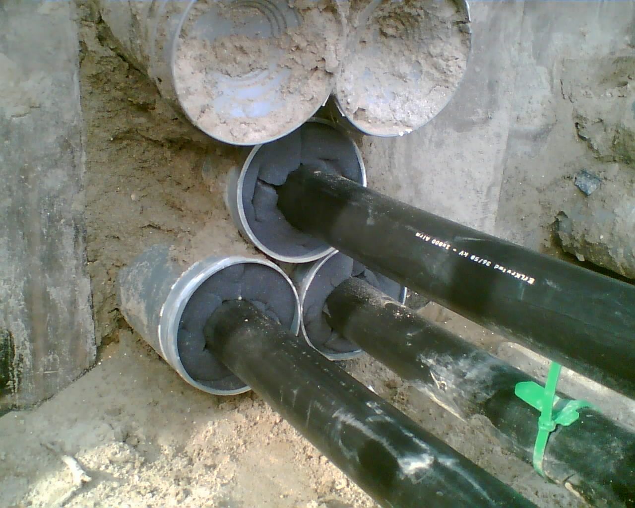 Huppertz GT-80296: Filoform WATERDICHTHEIDSSYSTEEM VOOR BUIZEN MDIII – diam. kanaal 160mm max. – diam. kabel 130mm max. - Image 2